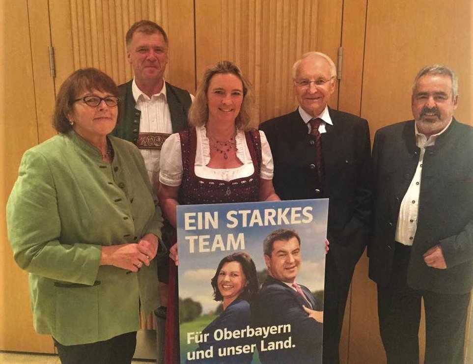 v.l.n.r.: Bezirksrtin Ilse Wei, Brgermeister Stefan Schelle, Staatsministerin Kerstin Schreyer MdL, Dr. Edmund Stoiber, CSU Ortsvorsitzender Peter Frohberg