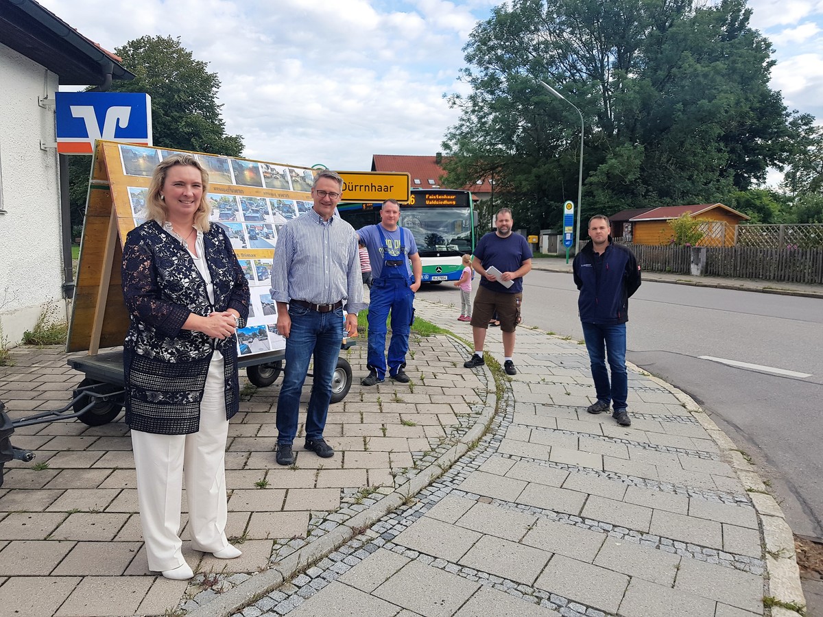 v.l.n.r.: Staatsministerin Kerstin Schreyer, MdL; 1. Brgermeister Stefan Kern; Marcus Brndel; 2. Brgermeister Thomas Mayer; 3. Brgermeister Robert Huber