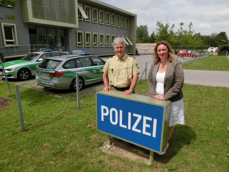 Kerstin Schreyer-Stblein, MdL zu Gast bei Polizeiinspektion Grnwald