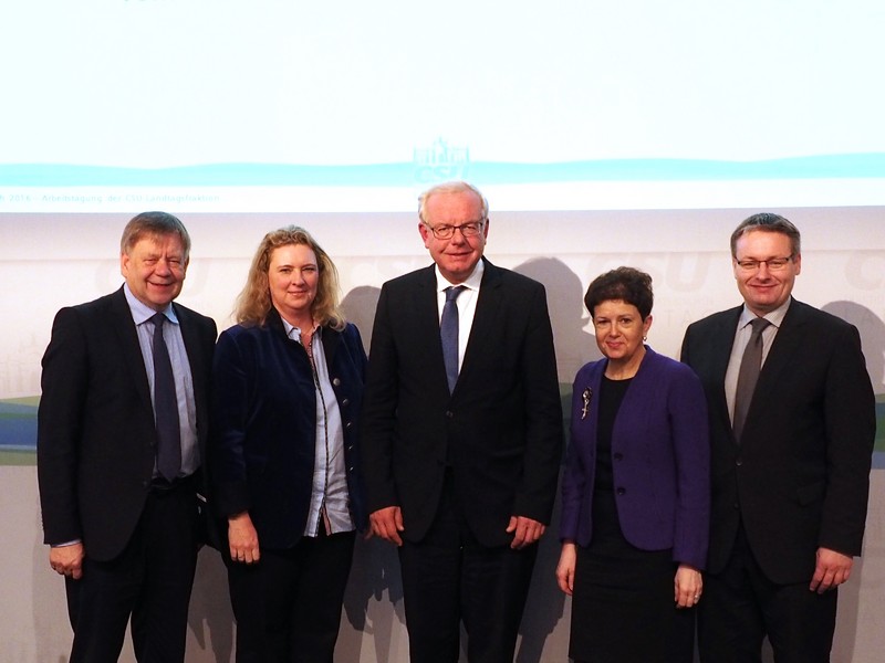 v.l.n.r.: Karl Freller, Kerstin Schreyer-Stblein, Thomas Kreuzer, Gudrun Brendel-Fischer und Josef Zellmeier